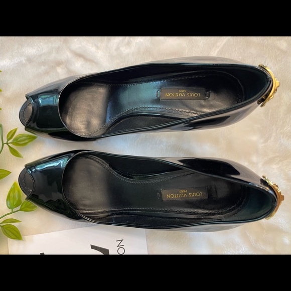 LOUIS VUITTON LV Black Patent Leather Oh Really Peep-toe Pumps Sandals - Picture 8 of 9